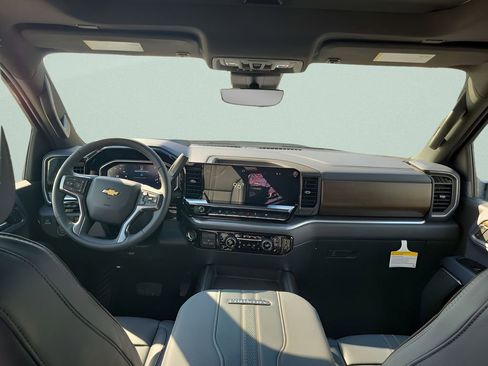 New 2026 Chevrolet Silverado 2500 High Country w/ High Country Premium Package AWD/4WD image 10