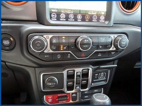 Used 2021 Jeep Gladiator Mojave image 18