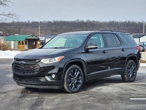 Used 2021 Chevrolet Traverse RS image 12