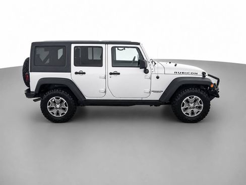Used 2012 Jeep Wrangler Unlimited Rubicon w/ Connectivity Group AWD/4WD image 4