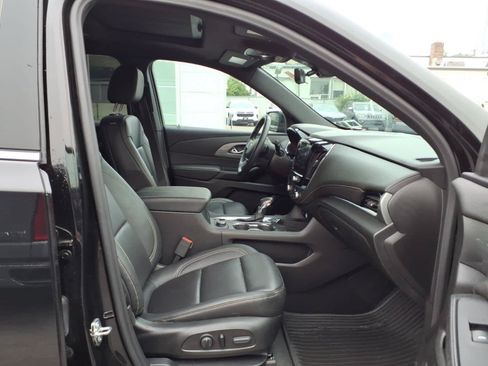 Certified 2023 Chevrolet Traverse LT w/ LT Premium Package AWD/4WD image 21