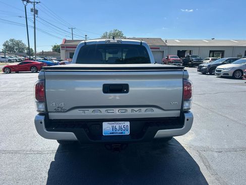 Used 2023 Toyota Tacoma Limited AWD/4WD image 6