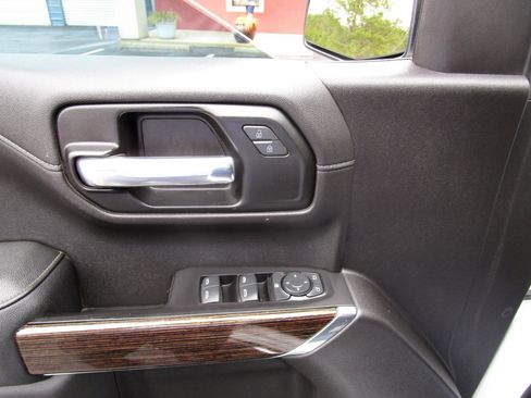 Used 2021 GMC Sierra 1500 SLE w/ Preferred Package RWD image 25