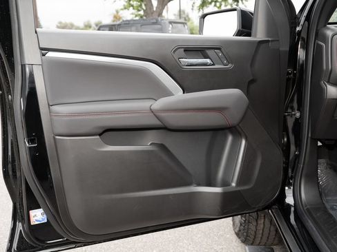 New 2026 Chevrolet Colorado Z71 AWD/4WD image 17