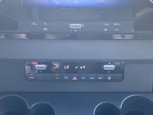 New 2025 Mercedes-Benz Sprinter 2500 image 22