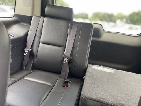 Used 2013 Cadillac Escalade Luxury AWD/4WD image 22