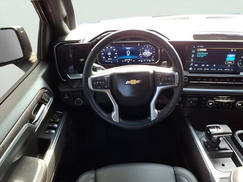 Used 2025 Chevrolet Silverado 1500 LTZ w/ LTZ Premium Package image 14