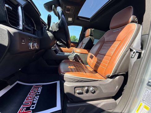 Used 2024 GMC Sierra 3500 Denali Ultimate image 24