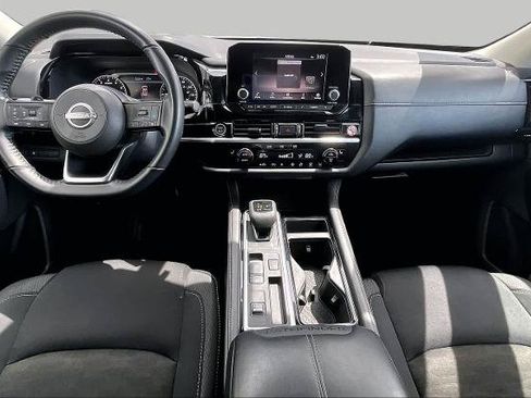 Certified 2024 Nissan Pathfinder SV FWD image 15