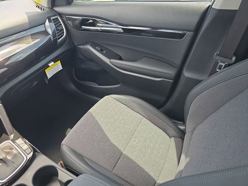 New 2026 Kia Seltos S FWD image 14