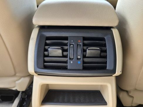 Used 2016 BMW X3 xDrive28i AWD/4WD image 16