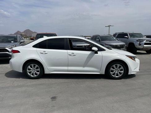Used 2024 Toyota Corolla LE image 3