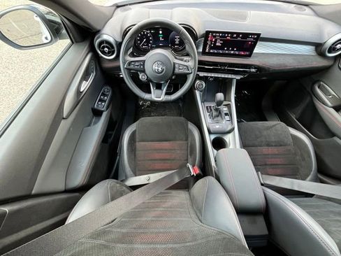 Used 2024 Alfa Romeo Tonale Veloce AWD/4WD image 25