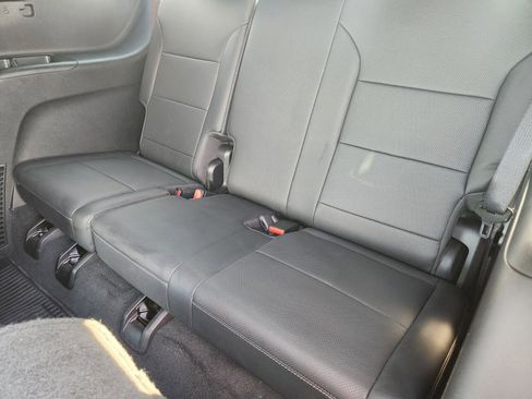 Used 2024 Chevrolet Traverse LT w/ Midnight/Sport Edition image 34