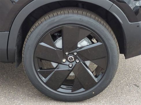 New 2026 Volvo XC40 B5 Ultra w/ Protection Package Premier image 13