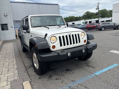 Used 2010 Jeep Wrangler Unlimited Sport AWD/4WD image 2