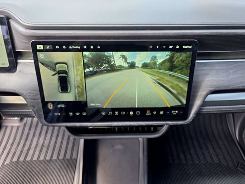 Used 2022 Rivian R1S Launch Edition AWD/4WD image 23