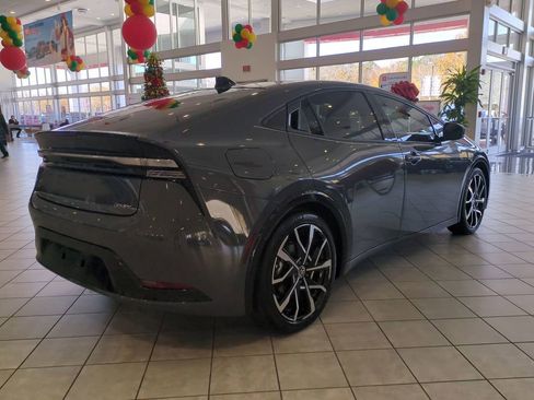 New 2026 Toyota Prius Plug-In Hybrid image 5