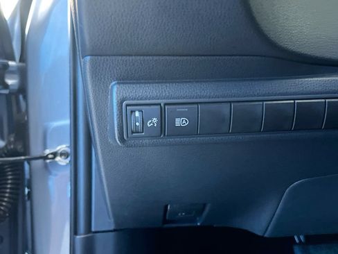 Used 2023 Toyota Corolla LE FWD image 10