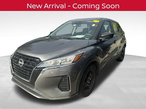 Certified 2022 Nissan Kicks S FWD image 2