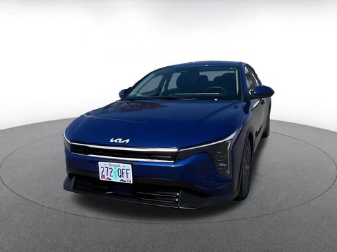 Used 2025 Kia K4 FWD image 4