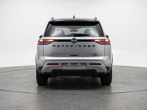 Used 2025 Nissan Pathfinder SV FWD image 7