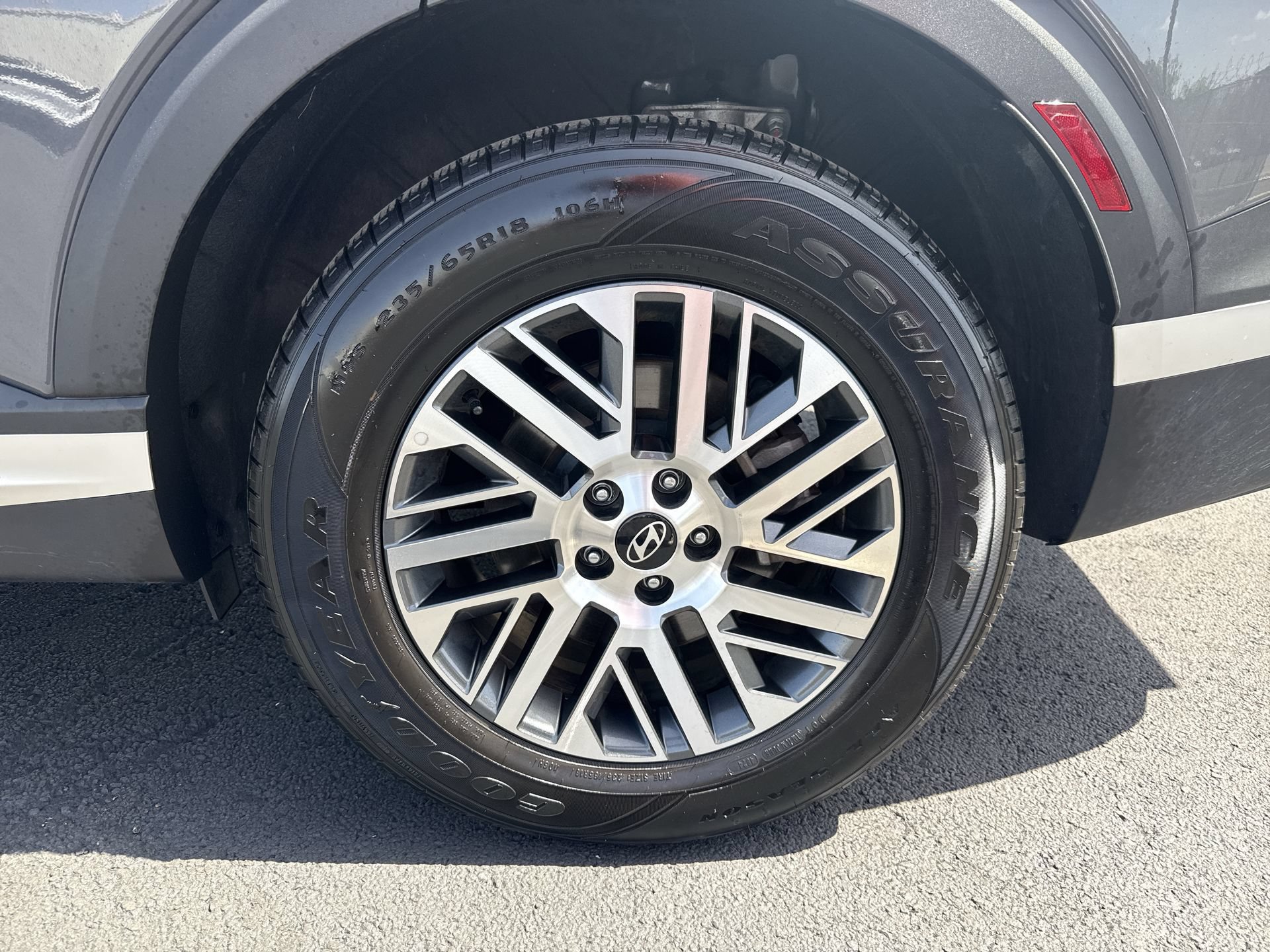 Used 2026 Hyundai Palisade SEL FWD image 18