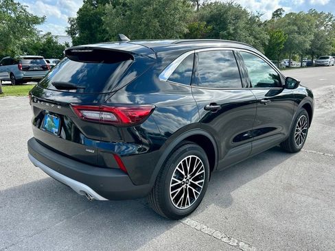 New 2023 Ford Escape SE FWD image 5