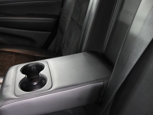 Used 2018 Jeep Grand Cherokee Altitude AWD/4WD image 37
