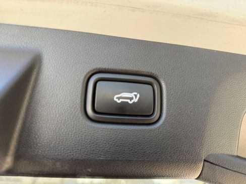 Used 2025 Hyundai Tucson SEL FWD image 22