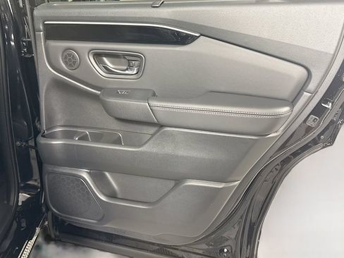 Used 2023 Honda Pilot Touring image 28