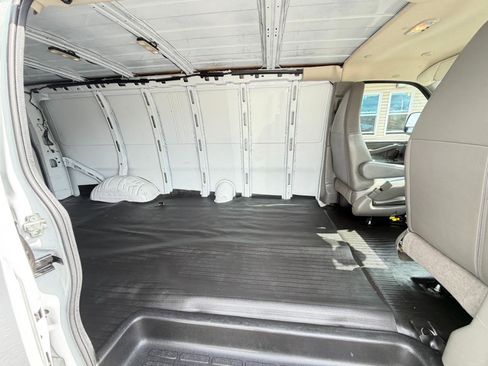 Used 2025 Chevrolet Express 2500 Extended w/ Driver Convenience Package RWD image 32