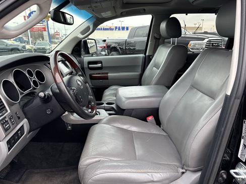 Used 2013 Toyota Sequoia Platinum image 26