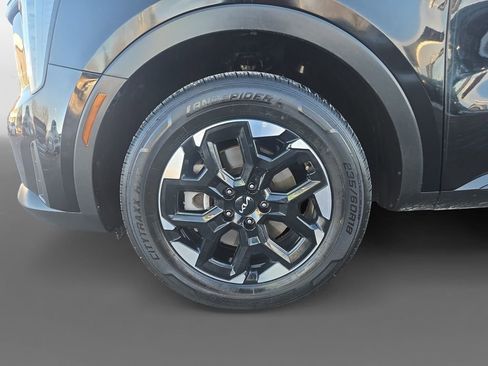 Used 2024 Kia Sorento S image 15