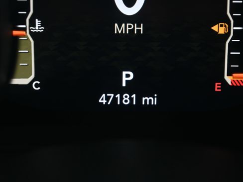 Used 2024 Jeep Wrangler Unlimited Rubicon w/ XTREMEE 35" Tire Package image 26