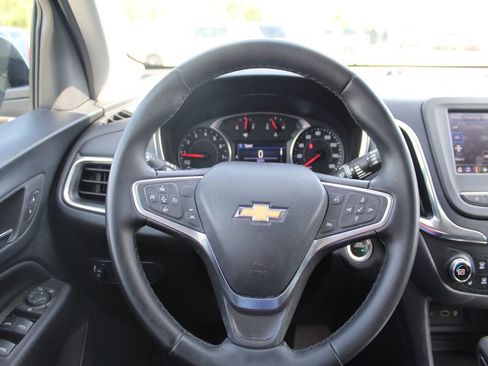 Used 2023 Chevrolet Equinox LT FWD image 17
