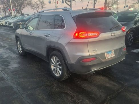 Used 2014 Jeep Cherokee Limited w/ Technology Group image 2