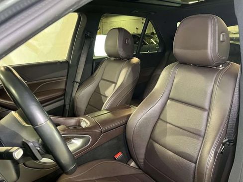 Used 2021 Mercedes-Benz GLE 350 4MATIC image 5