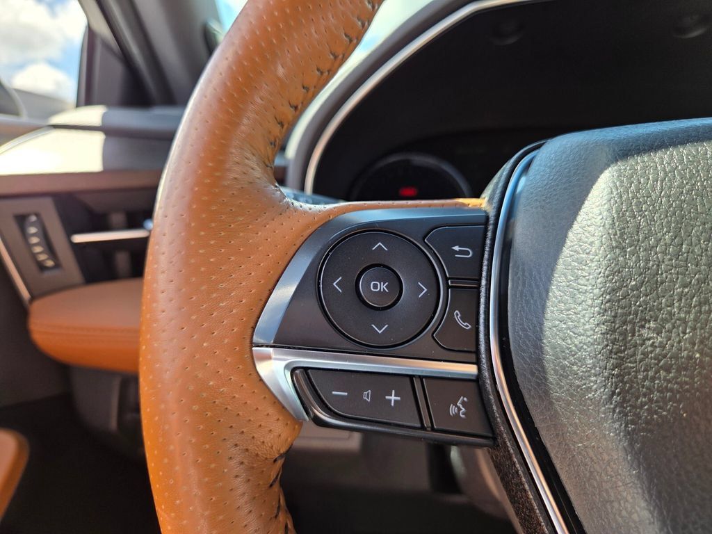 Used 2019 Toyota Avalon Limited w/ Advanced Safety Package FWD image 22