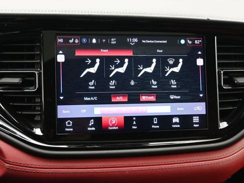 Used 2022 Dodge Durango R/T w/ Tow 'N Go Package AWD/4WD image 18