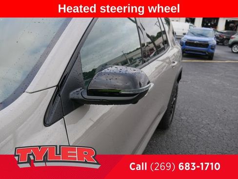 New 2026 Chevrolet Traverse Z71 w/ Enhanced Driving Package AWD/4WD image 12