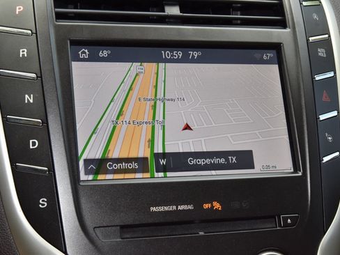 Used 2019 Lincoln MKC Reserve w/ MKC Technology Package FWD image 27
