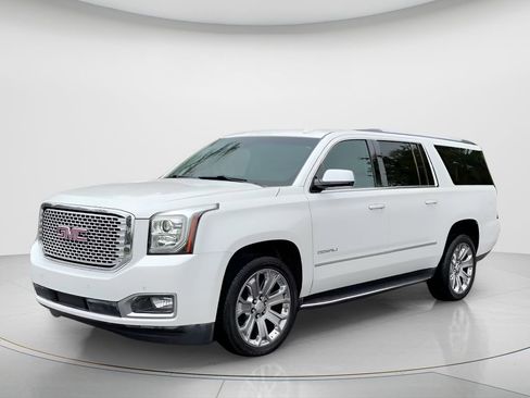 Used 2017 GMC Yukon XL Denali w/ Open Road Package image 1