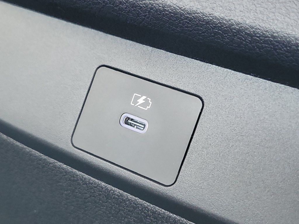 New 2027 Nissan Sentra SR FWD image 33