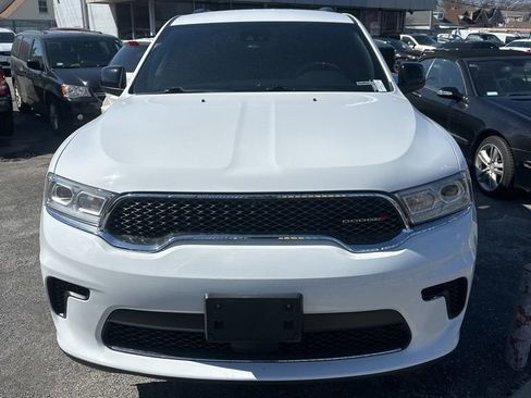 Used 2023 Dodge Durango SXT Launch Edition image 3