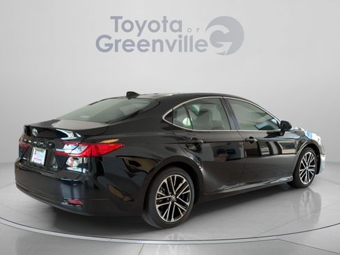 Certified 2025 Toyota Camry XLE FWD image 6