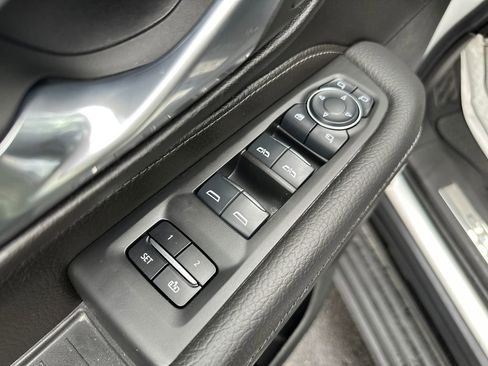 Used 2024 GMC Yukon Denali w/ Denali Reserve Package image 20