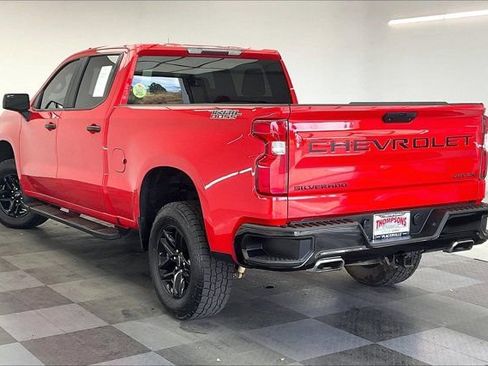 Used 2021 Chevrolet Silverado 1500 Custom Trail Boss w/ LPO, Dark Essentials Package AWD/4WD image 9
