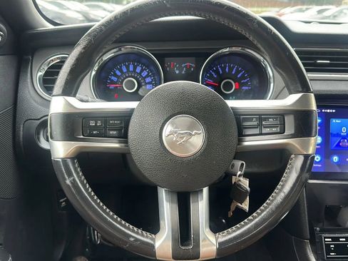 Used 2014 Ford Mustang Convertible RWD image 22
