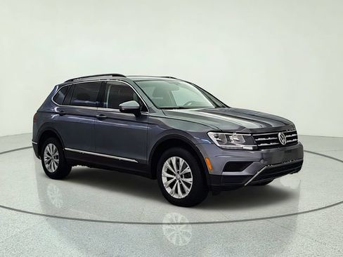 Used 2018 Volkswagen Tiguan SEL AWD/4WD image 8